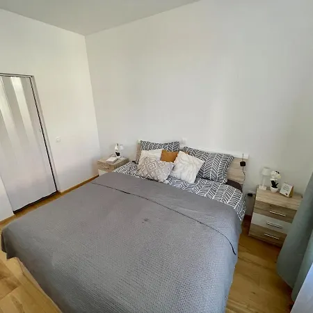 Mirno In Elegantno Stanovanje - Parkirisce, Netflix, Wifi Lejlighed