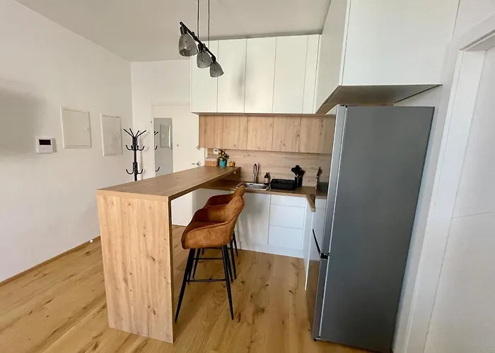 Mirno In Elegantno Stanovanje - Parkirisce, Netflix, Wifi